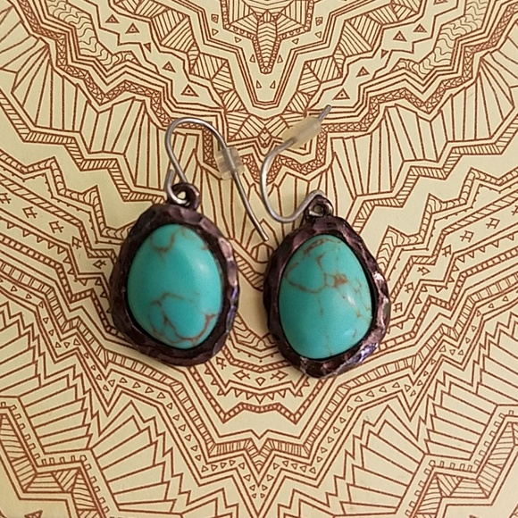 Statement earrings - Picture 2 of 4